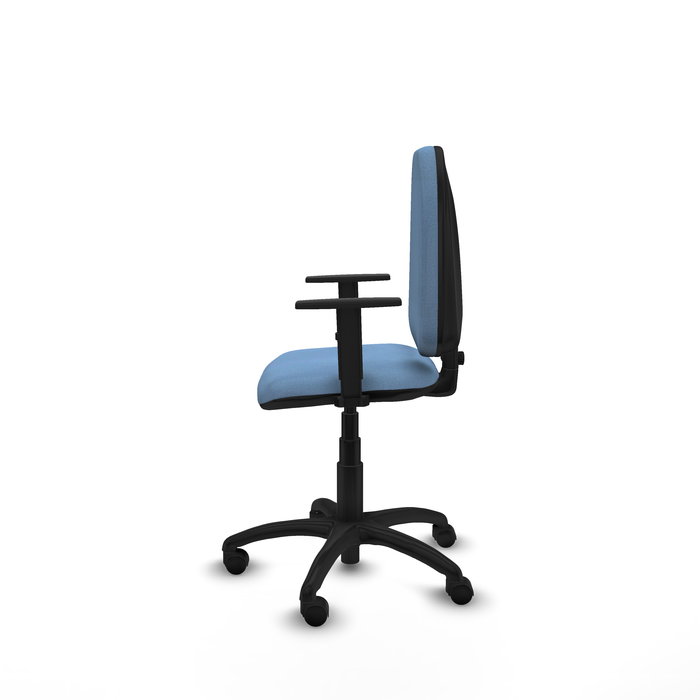 Silla de oficina Aýna con mecanismo Contacto permanente básico tapizada con Tela color Azul cielo. Equipada con Base poliamida negra, Brazos 1D y Ruedas de nailon 50 mm Silla de oficina Aýna con mecanismo Contacto permanente básico tapizada con Tela color Azul cielo. Equipada con Base poliamida negra, Brazos 1D y Ruedas de nailon 50 mm