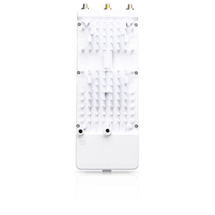 Ubiquiti LTU IC 1+ Gbps, 5150-5250MHz/5740-5850MHz, 200+ km, 128-bit AES