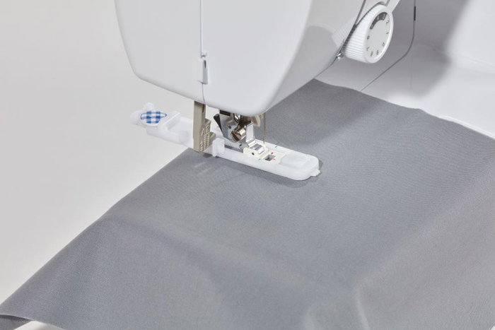 Brother FS60x Máquina de coser automática Blanca