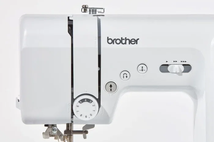 Brother FS60x Máquina de coser automática Blanca