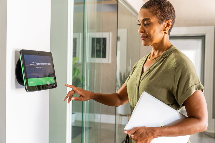 Poly Soporte de Montaje en Pared HP TC10 Negro para Teléfonos y Videoconferencia