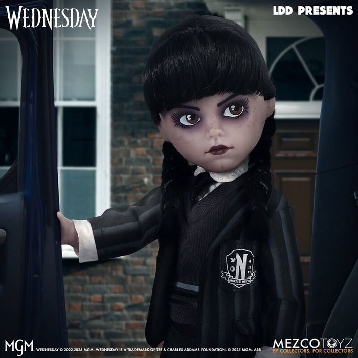 MEZCO TOYZ 77201 Muñeca Miércoles Uniforme Academia Wednesday 25,5cm Articulada