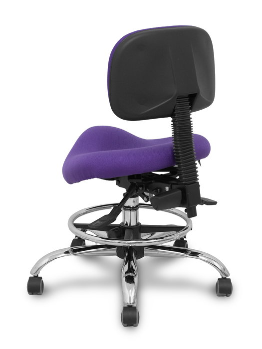 Taburete Zarza con mecanismo Asincro tapizada con Tela color Lila. Equipado con Base cromada, Sin brazos y Ruedas de parqué