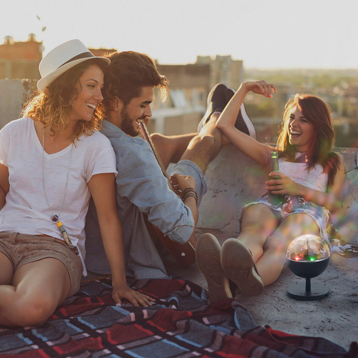 Proyector LED Recargable con Altavoz Istarlyt InnovaGoods Proyector LED Recargable con Altavoz Istarlyt InnovaGoods