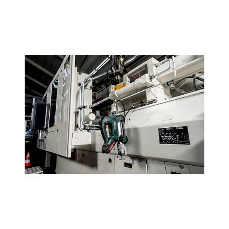 Metabo FP 18 LTX Pistola de Grasa Inalámbrica, 18V, 690 bar, Longitud de Manguera 0.12 m, Luz Integrada, 4.4 kg Metabo FP 18 LTX Pistola de Grasa Inalámbrica, 18V, 690 bar, Longitud de Manguera 0.12 m, Luz Integrada, 4.4 kg