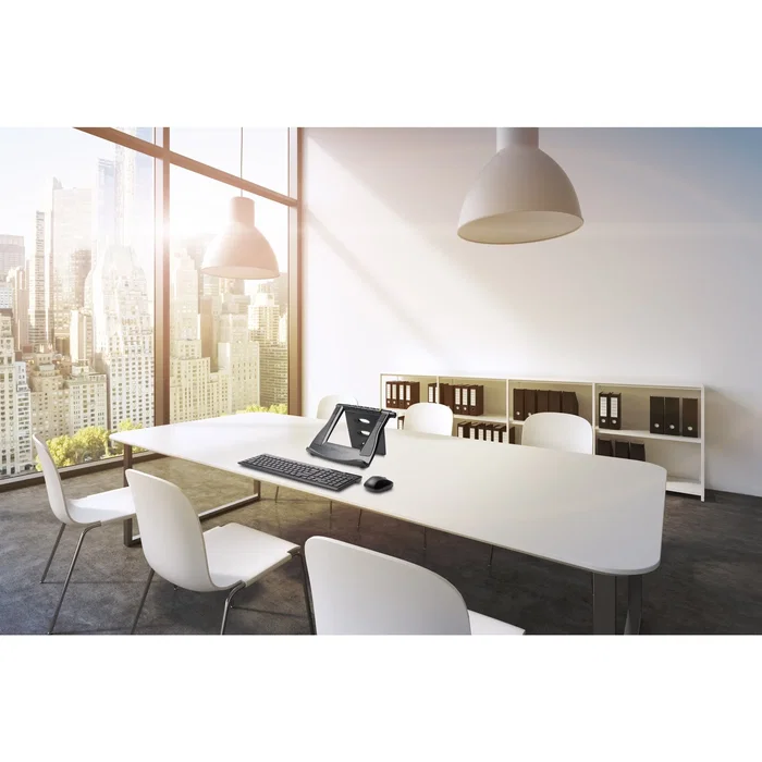 Kensington K52805EU SmartFit EQ Soporte Elevador Ergonómico para Portátil 12-17" Negro - Plegable, Ventilación y 50% PCR