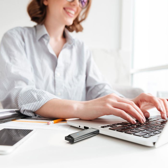 ADATA AELI-UE800-1T-CSG Elite UE800 Memoria USB Tipo C 1TB, USB 3.2 Gen2, hasta 1000MB/s