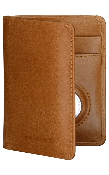 dbramante1928 BIATGT001679 Billetera de Cuero Marrón Monocromo, 8 Ranuras para Tarjetas y Ranura para Apple AirTag, Cierre Magnético