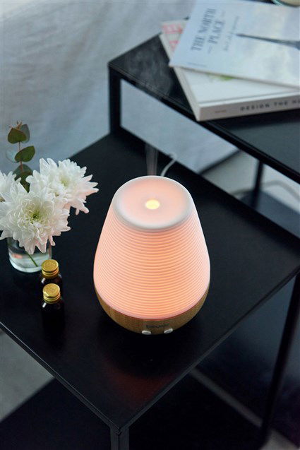 Beurer LA-40 Difusor de Aroma con Aromaterapia, Cromoterapia y Tecnología Ultrasónica para Hogar Beurer LA-40 Difusor de Aroma con Aromaterapia, Cromoterapia y Tecnología Ultrasónica para Hogar