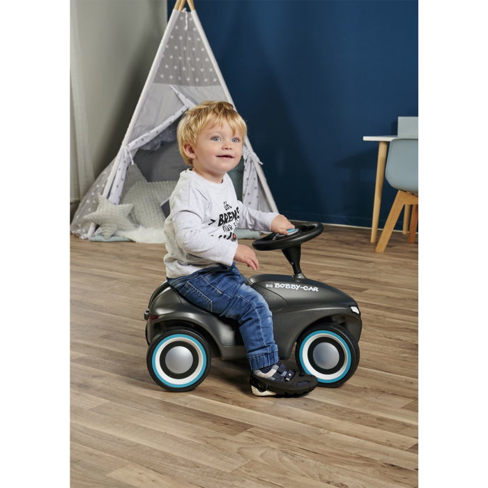 Big BIG Bobby Car Shoe care negro