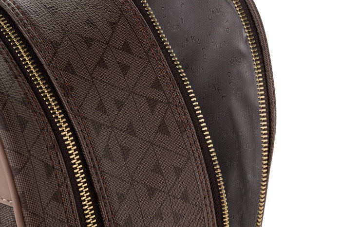 Vince Camuto Pescara - Mochila de polipiel marrón para mujer, con dos bolsillos interiores, 32x15x28 cm Vince Camuto Pescara - Mochila de polipiel marrón para mujer, con dos bolsillos interiores, 32x15x28 cm
