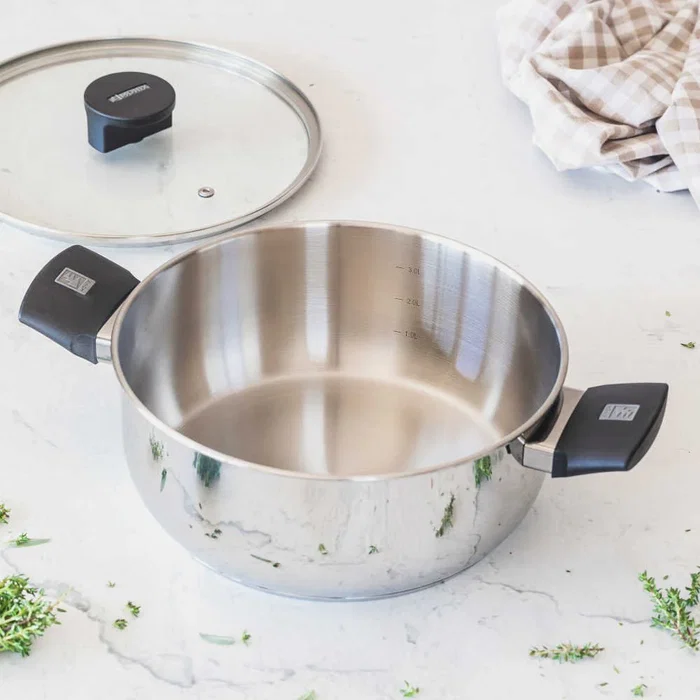 Monix M240316 Cacerola de Acero Inoxidable Ø16cm con Tapa de Vidrio y Asas de Baquelita, Fondo Difusor para Inducción, 5.7mm de Grosor