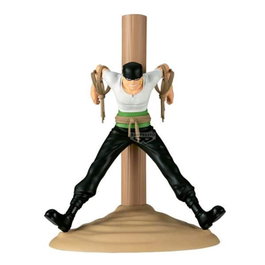 BANPRESTO Figura One Piece Zoro FL Pirate Hunter 17cm
