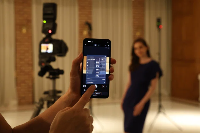 Canon Speedlite EL-5 Flash Inalámbrico Compatible con EOS R3, R6 Mark II, R7, R10 - 15 Canales, 491 g - Negro Canon Speedlite EL-5 Flash Inalámbrico Compatible con EOS R3, R6 Mark II, R7, R10 - 15 Canales, 491 g - Negro