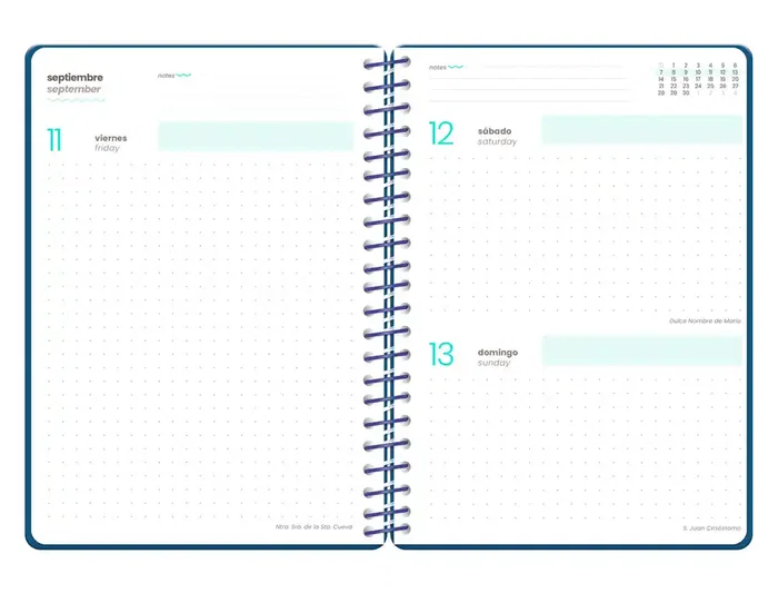 Liderpapel Agenda Escolar 2026-2027 Military - A6+ Espiral, Día por Página, Bilingüe Español, Azul, Papel FSC 80g, con Gomilla y Pegatinas