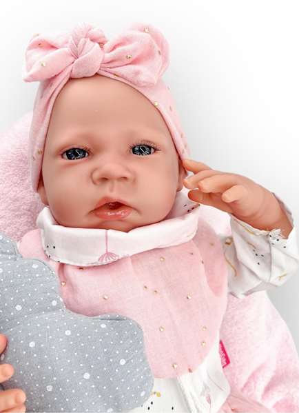 Berjuan Muñeca Reborn Vestido Blanco Lazo Rosa Mecanismo Lloro 50 cm Ref: 18402-24