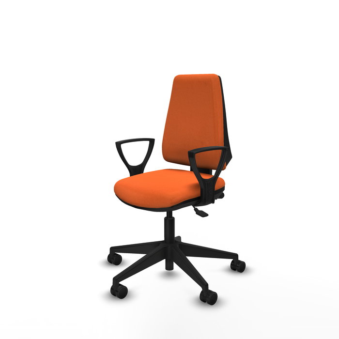 Silla de oficina Elche con mecanismo Asincro tapizada con Tela color Naranja. Equipada con Base piramidal negra, Brazos fijos y Ruedas 65mm nailon
