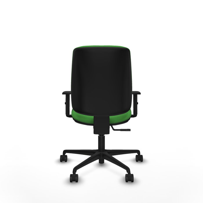 Silla de oficina Alares con mecanismo Sincro tapizada con Tela color Verde. Equipada con Base nailon negra, Brazos 1D y Ruedas 65mm nailon