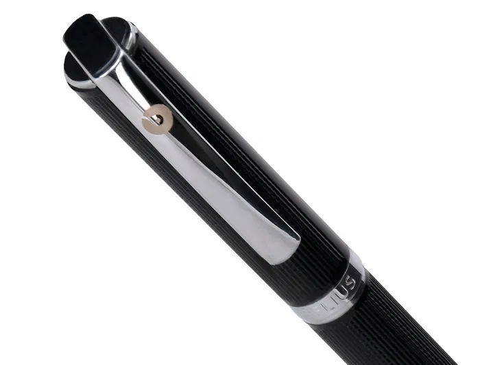 Belius Turbo Boligrafo y Estuche Aluminio Textura Punteada Negro y Plateado Tinta Azul Caja Diseño