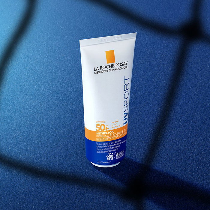 La Roche-Posay Anthelios UVsport Loción Solar Invisible Resistente al Agua y Sudor SPF 50+ con Vitamina E y Agua Termal 200 ml