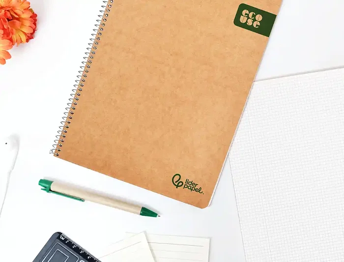 Liderpapel Cuaderno espiral A4 Ecouse tapa cartulina kraft 80 hojas papel reciclado 80gr cuadro 4mm con margen