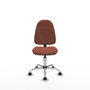 Silla de oficina Algarra con mecanismo Contacto permanente básico tapizada con Tela color Marrón. Equipada con Base cromada, Sin brazos y Ruedas de parqué
