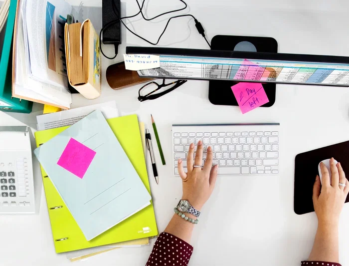 Liderpapel Carpeta 4 anillas 40 mm Polipropileno DIN A4 Amarillo Fluor Opaco