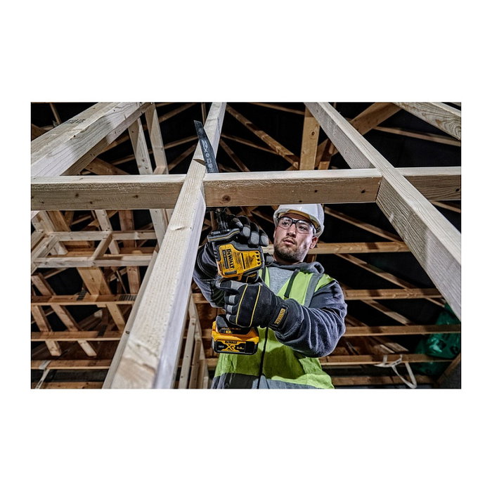 DeWALT Sable de corte sin escobillas DCS369N-XJ, 2800 spm, corte 9 cm madera y 4 cm acero, batería, color negro y amarillo