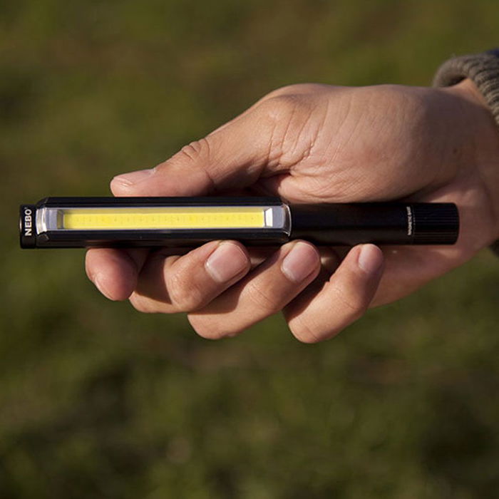 Nebo Linterna Lil Larry Base Magnética Clip LED 250 Lúmenes Aluminio 3 Modos Luz