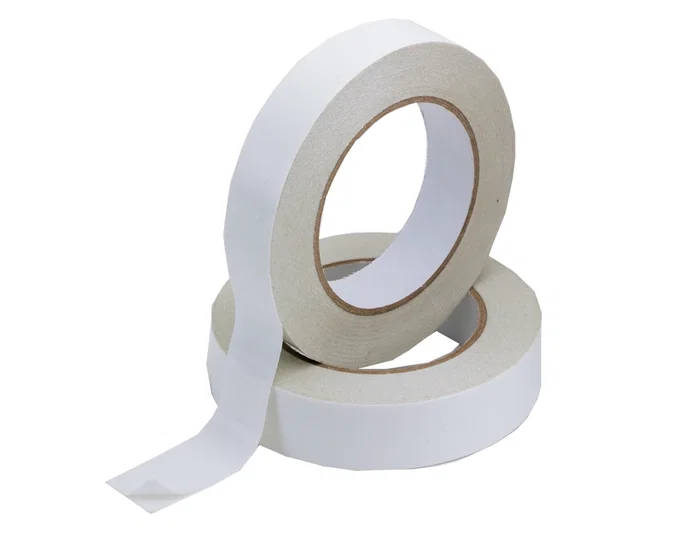 Q-connect Cinta Adhesiva Doble Cara 33 m x 25 mm, para Papel, Cartulina, Fotos y Moquetas, Ideal para Múltiples Fijaciones