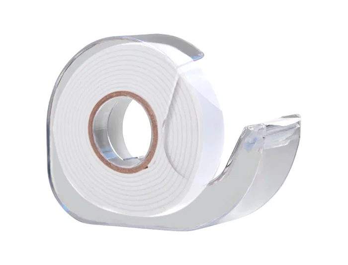 Q-connect Cinta Adhesiva Doble Cara 33 m x 25 mm, para Papel, Cartulina, Fotos y Moquetas, Ideal para Múltiples Fijaciones