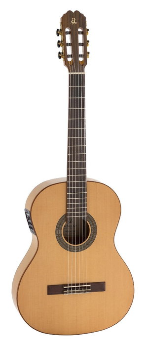 Guitarra Clásica Admira Macarena Electrificada Fishman Serie Flamenco Guitarra Clásica Admira Macarena Electrificada Fishman Serie Flamenco