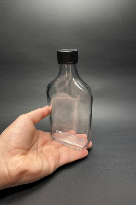 Hermia Juego de Botellas de Vidrio 5 Piezas 200 ml Transparente y Negro Material Vidrio Dimensiones 15,5 x 7,5 cm Apto Lavavajillas