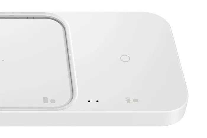 Samsung EP-P5400 Cargador Inalámbrico de 15W Blanco, Carga Rápida Compatible con Teléfono, Reloj Galaxy y Auriculares, Wireless Charger Pad con Ventilador y LED