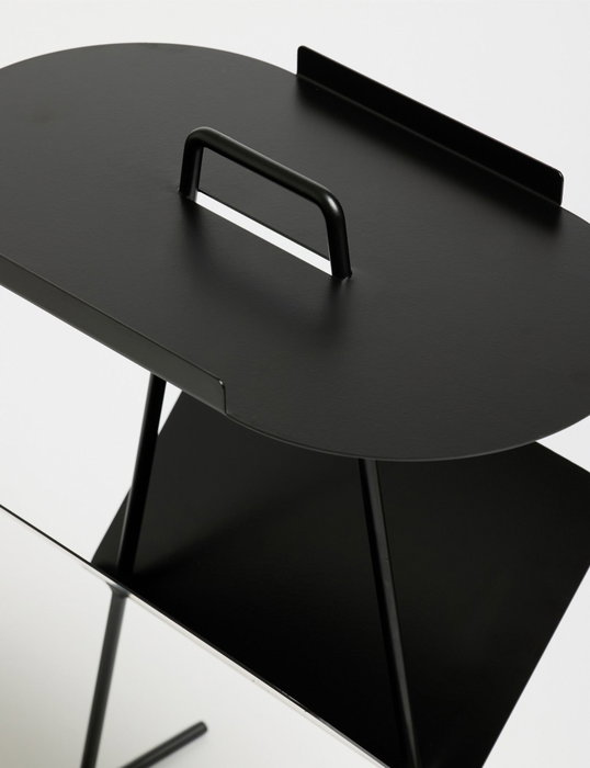 Goddy Mesa Auxiliar Black Metal 44x54x22.5 cm Diseño Elegante Sofisticación Moderna