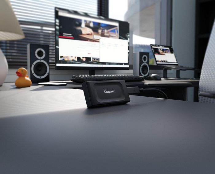 Kingston XS1000 SSD Externo Portátil 1TB, USB 3.2 Gen 2, Hasta 1050MB/s, Unidad de Estado Sólido
