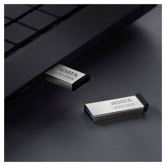 ADATA UR350 Memoria USB 256 GB, USB-A 3.2 Gen 1 (5 Gbit/s), 100 MB/s Lectura, Negro/Plata ADATA UR350 Memoria USB 256 GB, USB-A 3.2 Gen 1 (5 Gbit/s), 100 MB/s Lectura, Negro/Plata