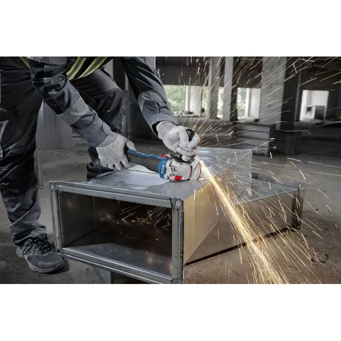 Bosch Professional Kit Combinado de 2 Herramientas de 18 V - GSB 18V-65, GWS 18V-8, 2 Baterías GBA 4.0Ah, Cargador GAL 18V-40