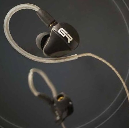In-Ear de 6 Drivers In-Ear de 6 Drivers