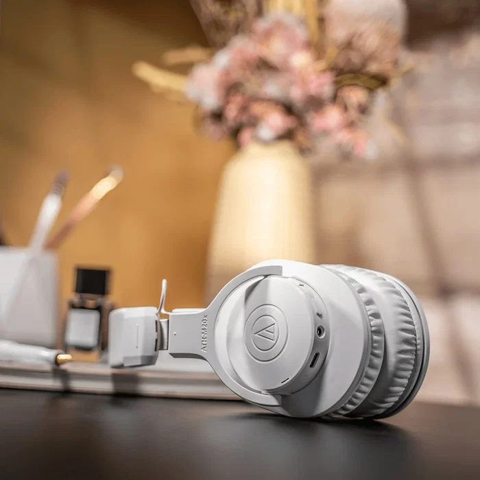 Audio-Technica ATH-M20xBT Auriculares Diadema Bluetooth Inalámbrico y Alámbrico con Micrófono - Blanco