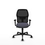 Silla de oficina Alfera con mecanismo Sincro tapizada con Tela color Gris oscuro y malla color Negro. Equipada con lumbar 1D, Brazos 1D y Ruedas 65mm nailon