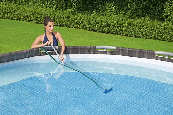 Bestway 58013 - Kit de Mantenimiento para Piscina con Pértiga de 174 cm y Skimmer Bestway 58013 - Kit de Mantenimiento para Piscina con Pértiga de 174 cm y Skimmer