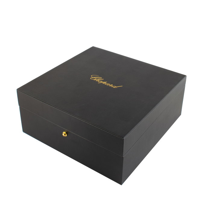 Chopard Gafas de sol Red Carpet 23 con bolso de piel negro