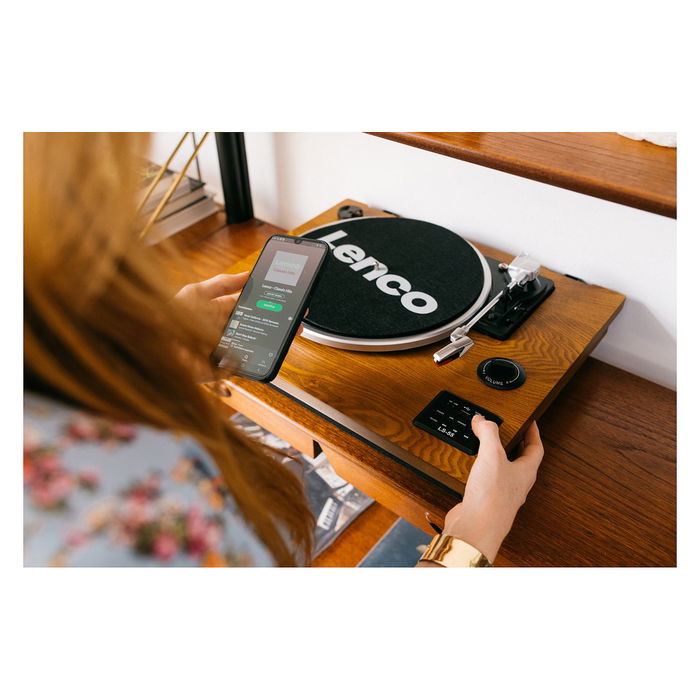 Lenco LS-55WA Altavoz Bluetooth Portátil con Radio, USB, NFC, Parlante Estéreo de 2 Canales y Sonido Potente en Caja de Madera de Nuez