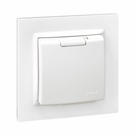 Simon Enchufe 2p+t tipo f monobloc blanco serie 10