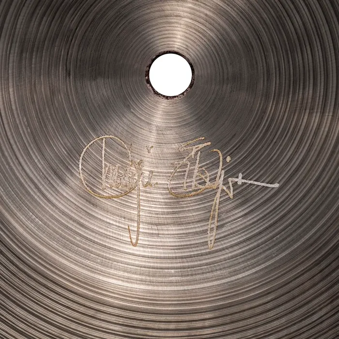 ZILDJIAN Ride 22" Kerope Medium Thin Low Cymbal para Batería ZILDJIAN Ride 22" Kerope Medium Thin Low Cymbal para Batería