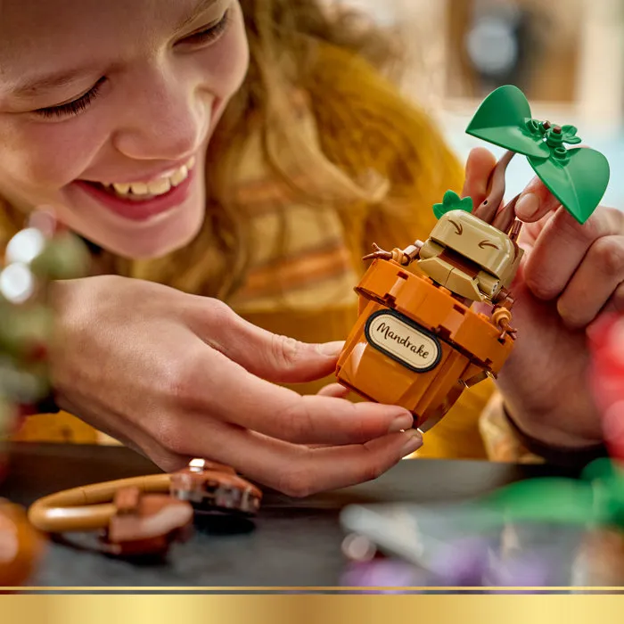 LEGO 76474 Harry Potter Plantas de la clase de Herbología de Hogwarts Juego creativo para mayores de 12 años
