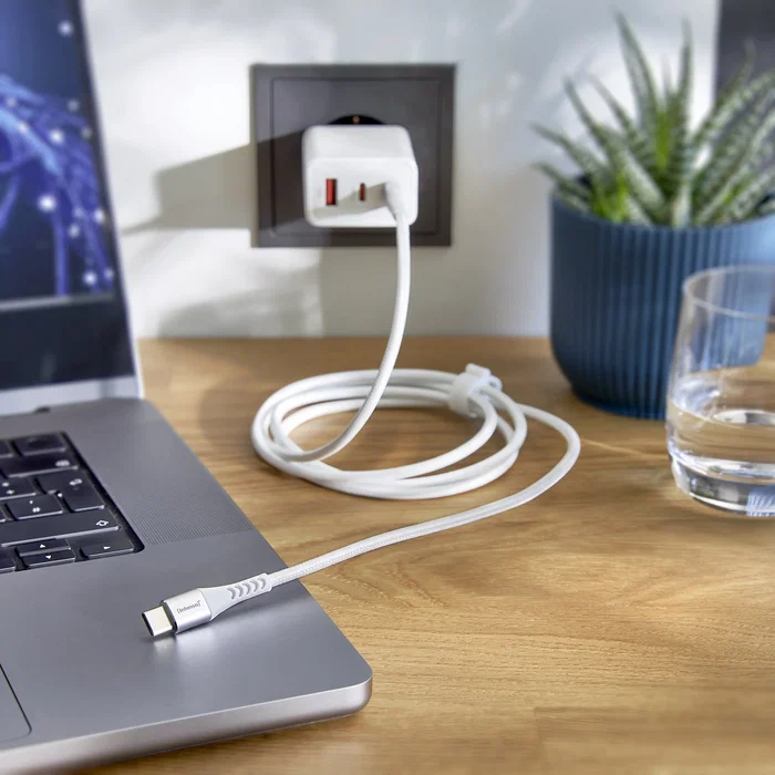 Intenso Cable USB-C to USB-C 1.5M/7901002 - Cable USB-C Nylon 1.5m, 60W PD 3.0, 480Mbit/s, Blanco