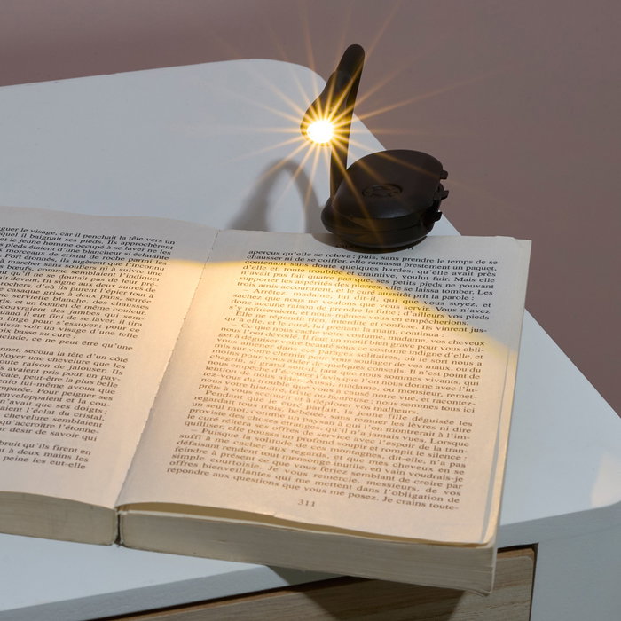 Je cherche une Idee Lámpara de lectura a pilas con pinza