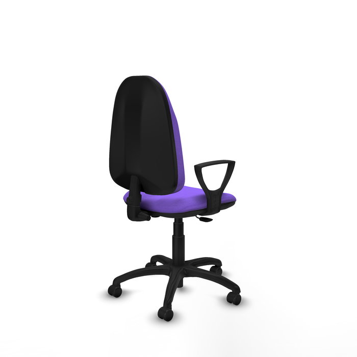 Silla de oficina Algarra con mecanismo Contacto permanente básico tapizada con Tela color Lila. Equipada con Base poliamida negra, Brazos fijos y Ruedas autofrenantes